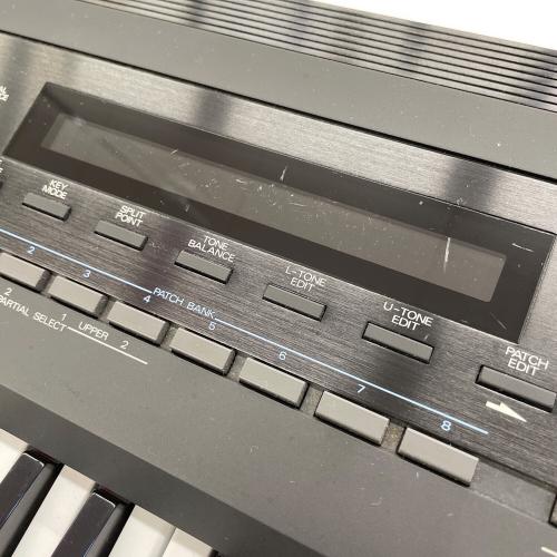 ROLAND (ローランド) シンセサイザー D-50