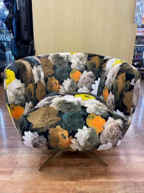 KARE (カレ) スウィベルチェア  マルチカラー