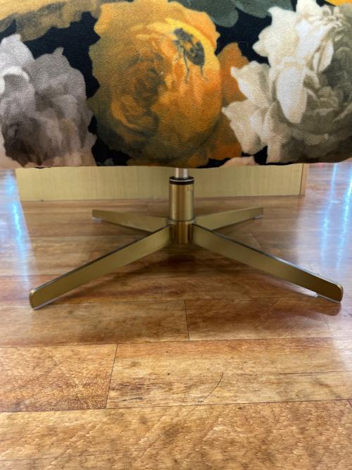 KARE (カレ) スウィベルチェア  マルチカラー