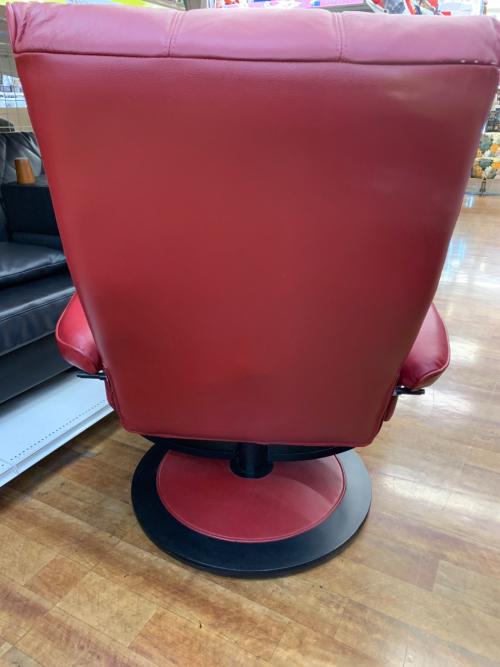 ニトリ リクライニングチェアー レッド プリモ