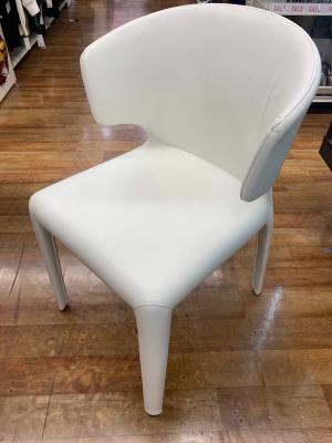 CASSINA (カッシーナ) アームチェアー 張地Yランク想定 ホワイト　HOLA　367