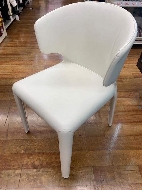 CASSINA (カッシーナ) アームチェアー 張地Yランク想定 ホワイト　HOLA　367
