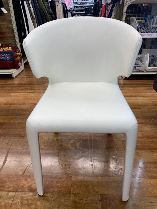 CASSINA (カッシーナ) アームチェアー 張地Yランク想定 ホワイト　HOLA　367