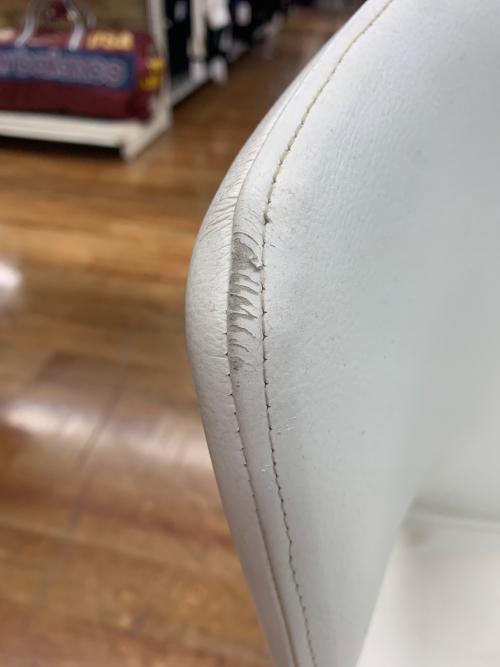 CASSINA (カッシーナ) アームチェアー 張地Yランク想定 ホワイト　HOLA　367