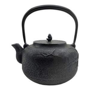 南部鉄器 (ナンブテッキ) 鉄瓶