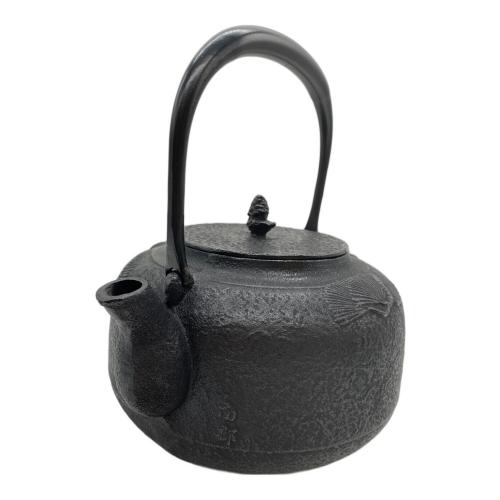 南部鉄器 (ナンブテッキ) 鉄瓶