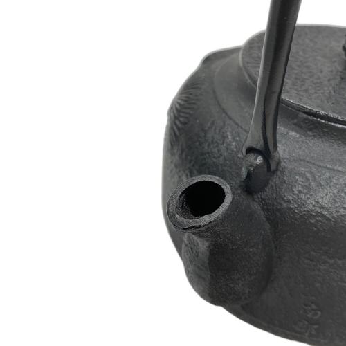 南部鉄器 (ナンブテッキ) 鉄瓶