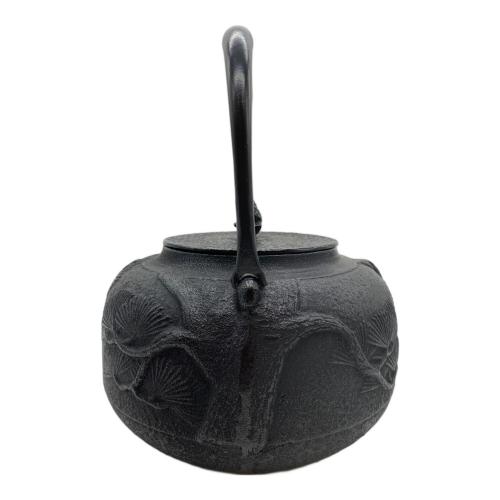 南部鉄器 (ナンブテッキ) 鉄瓶