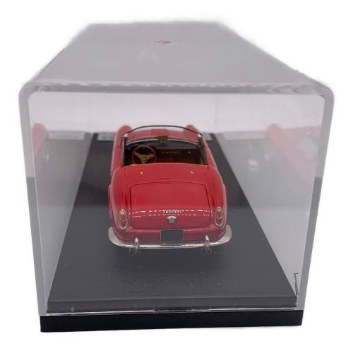 MR Collection Models FERRARI 250 GT Spyder モデルカー