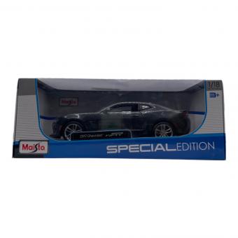 Maisto (マイスト) 2017 50th Anniversary Chevrolet Camaro 1/18 ダイキャストカー 箱ダメージ有 SPECIAL EDITION
