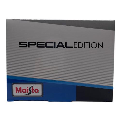 Maisto (マイスト) 2017 50th Anniversary Chevrolet Camaro 1/18 ダイキャストカー 箱ダメージ有 SPECIAL EDITION