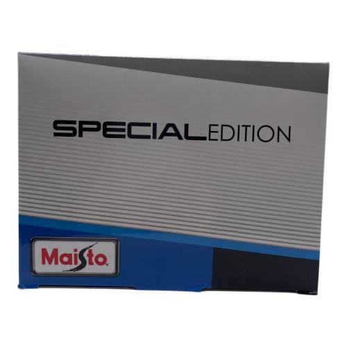 Maisto (マイスト) 2017 50th Anniversary Chevrolet Camaro 1/18 ダイキャストカー 箱ダメージ有 SPECIAL EDITION