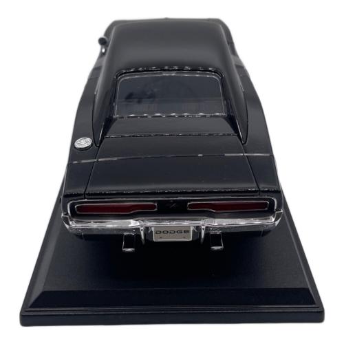 Maisto (マイスト) 1969 Dodge Charger R/T 1/18 ダイキャストカー 箱ダメージ有 Special Edition