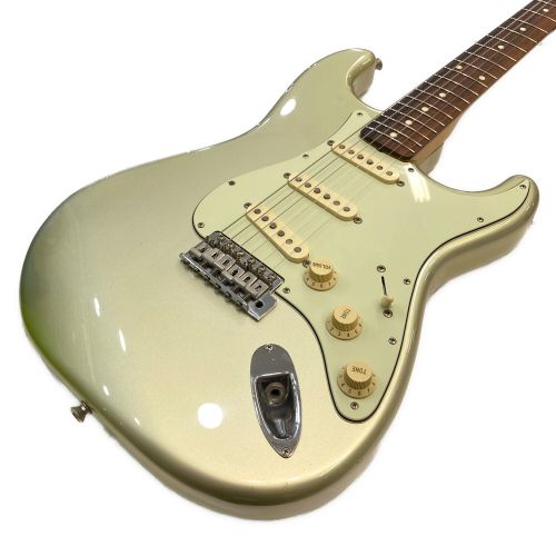 FENDER (フェンダー) エレキギター ST62-70TX  ショアラインゴールド ストラトキャスター 1997～2000年製