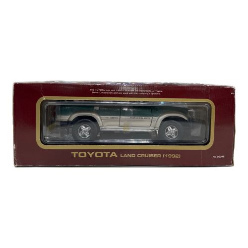 ROAD LEGEND (ロードレジェンズ) ダイキャストカー TOYOTA ランドクルーザー グリーン 1/18