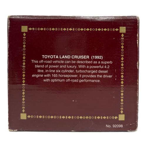 ROAD LEGEND (ロードレジェンズ) ダイキャストカー TOYOTA ランドクルーザー グリーン 1/18