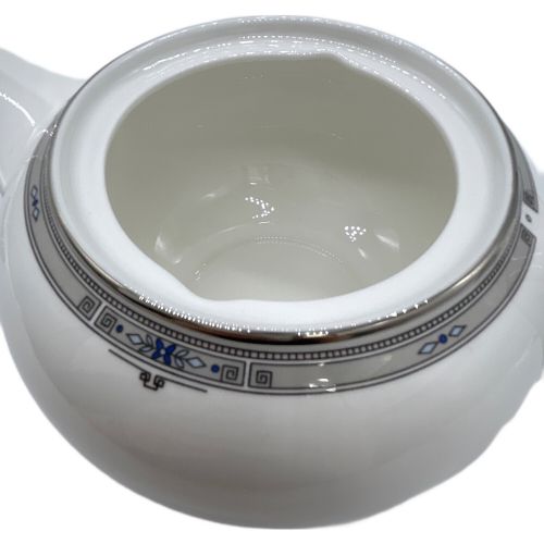 Wedgwood (ウェッジウッド) ティーポット ホワイト アムハースト