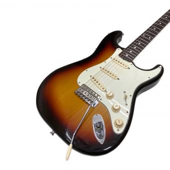 FENDER JAPAN (フェンダージャパン) エレキギター @ ST62-TX ストラトキャスター 順反り有 動作確認済み T099507
