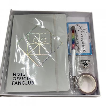 NiziU (ニジュウ) アイドルグッズ おまとめ｜トレファクONLINE