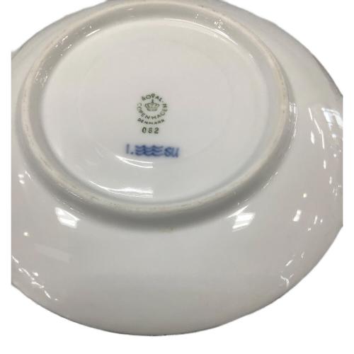 ROYAL COPENHAGEN (ロイヤル・コペンハーゲン) カップ&ソーサー ブルーフルーテッド・ハーフレース