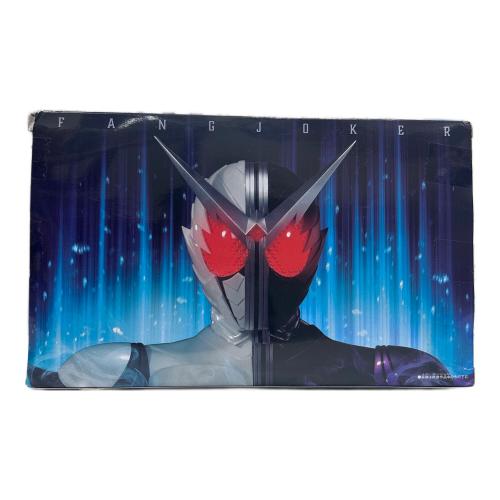 仮面ライダーW(ダブル) (カメンライダーダブル) 仮面ライダー SUPER BEST 変形ガイア恐竜 DXファングメモリ 開封品 箱ダメージ有