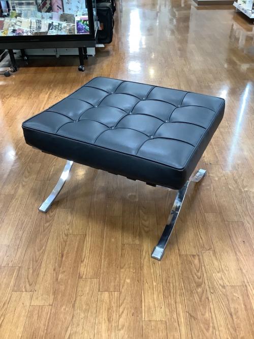 バルセロナチェア オットマン ブラック×シルバーカラー リプロダクト