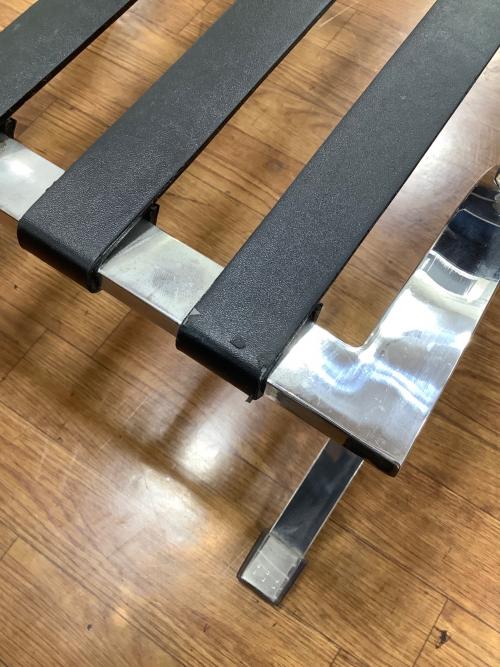 [美品]バルセロナチェア リプロダクトオットマン(チェア同時出品中) ハサミをモチーフにしたX字脚が美しいバルセロナチェア