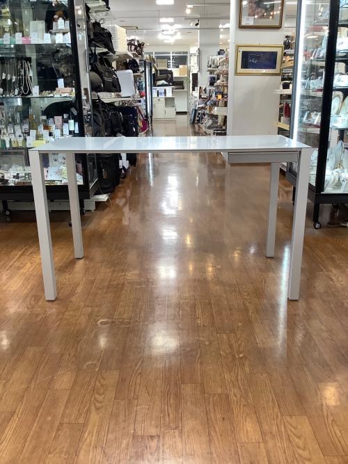 CASSINA IXC. (カッシーナ イクスシー) デスク AIR FRAME 3005 DEN アルミハニカムパネル 別売りオプションの引き出し付き シルバー