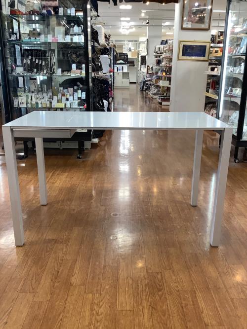 CASSINA IXC. (カッシーナ イクスシー) デスク AIR FRAME 3005 DEN アルミハニカムパネル 別売りオプションの引き出し付き シルバー