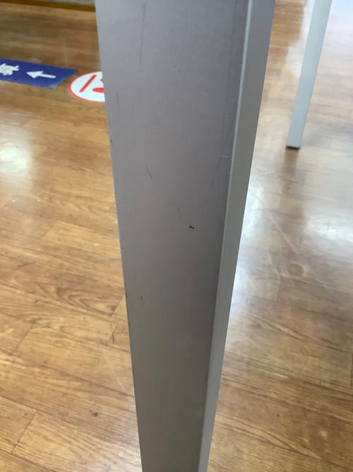 CASSINA IXC. (カッシーナ イクスシー) デスク AIR FRAME 3005 DEN アルミハニカムパネル 別売りオプションの引き出し付き シルバー