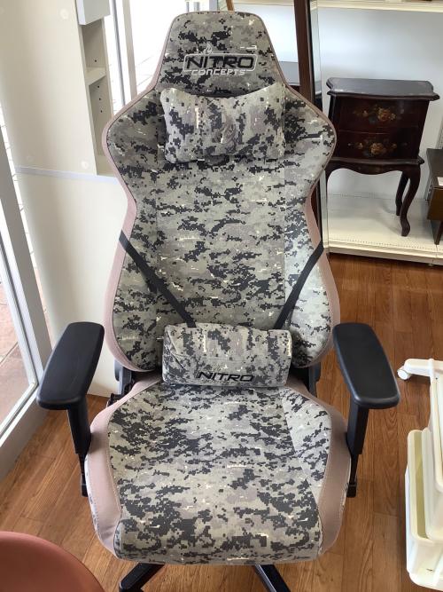 Nitro Concepts (ナイトロコンセプツ) ゲーミングチェア 36 グレー×ベージュ×ブラック