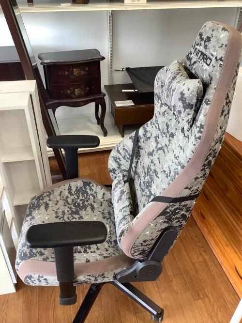 Nitro Concepts (ナイトロコンセプツ) ゲーミングチェア 36 グレー×ベージュ×ブラック