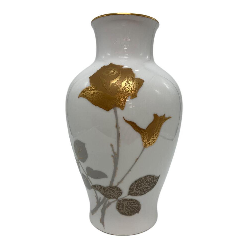 大倉陶園 花瓶 松 金彩 高さ28cm 大倉陶園/花瓶/陶器/花/金彩 | 骨董・アンティークのオンライン