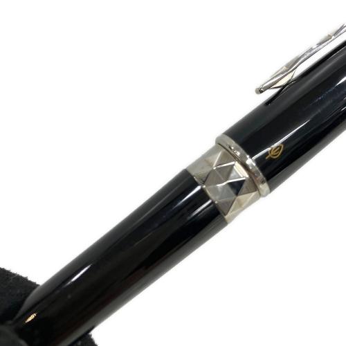 S.T.Dupont (エス・テー・デュポン) ボールペン ブラック×シルバー