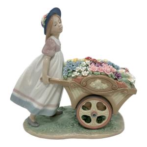 LLADRO (リヤドロ) フィギュリン 可愛いお花屋さん @