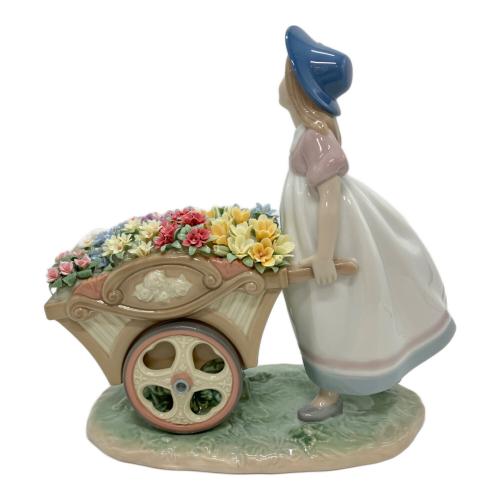 LLADRO (リヤドロ) フィギュリン 可愛いお花屋さん @
