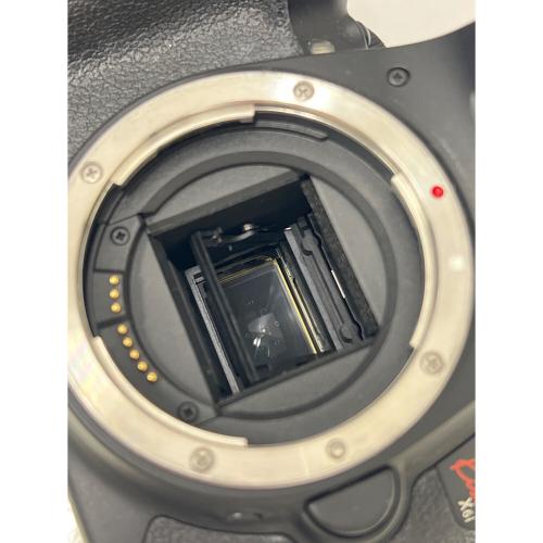 CANON (キヤノン) デジタル一眼レフカメラ EOS kiss X6i 1800万画素(有効画素) APS-C 専用電池 ISO100～12800 051053007579
