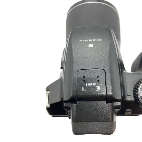 FUJIFILM (フジフィルム) デジタル一眼レフカメラ Fine pix S9800