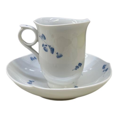 Meissen (マイセン) カップ&ソーサー 花の魔術