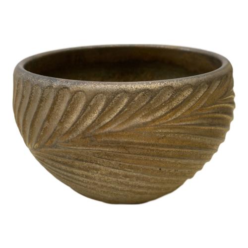 新里竜子 植木鉢