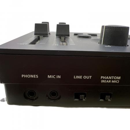 ROLAND (ローランド) ボイストランスフォーマー VT-4 通電確認