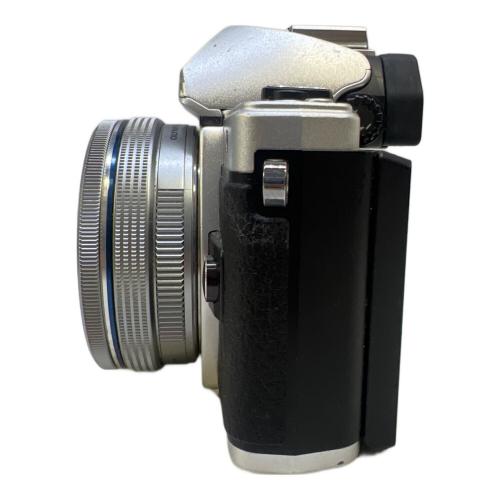 OLYMPUS デジタル一眼レフカメラ