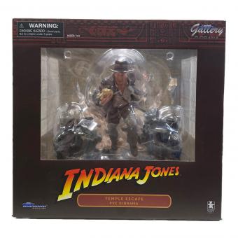 ダイアモンドセレクトトイ フィギュア PVC スタチュー インディ・ジョーンズ