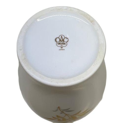 大倉陶園 (オオクラトウエン) 花瓶 南天