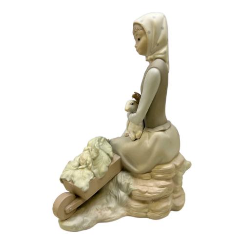 LLADRO (リヤドロ) フィギュリン 子羊とお昼休み