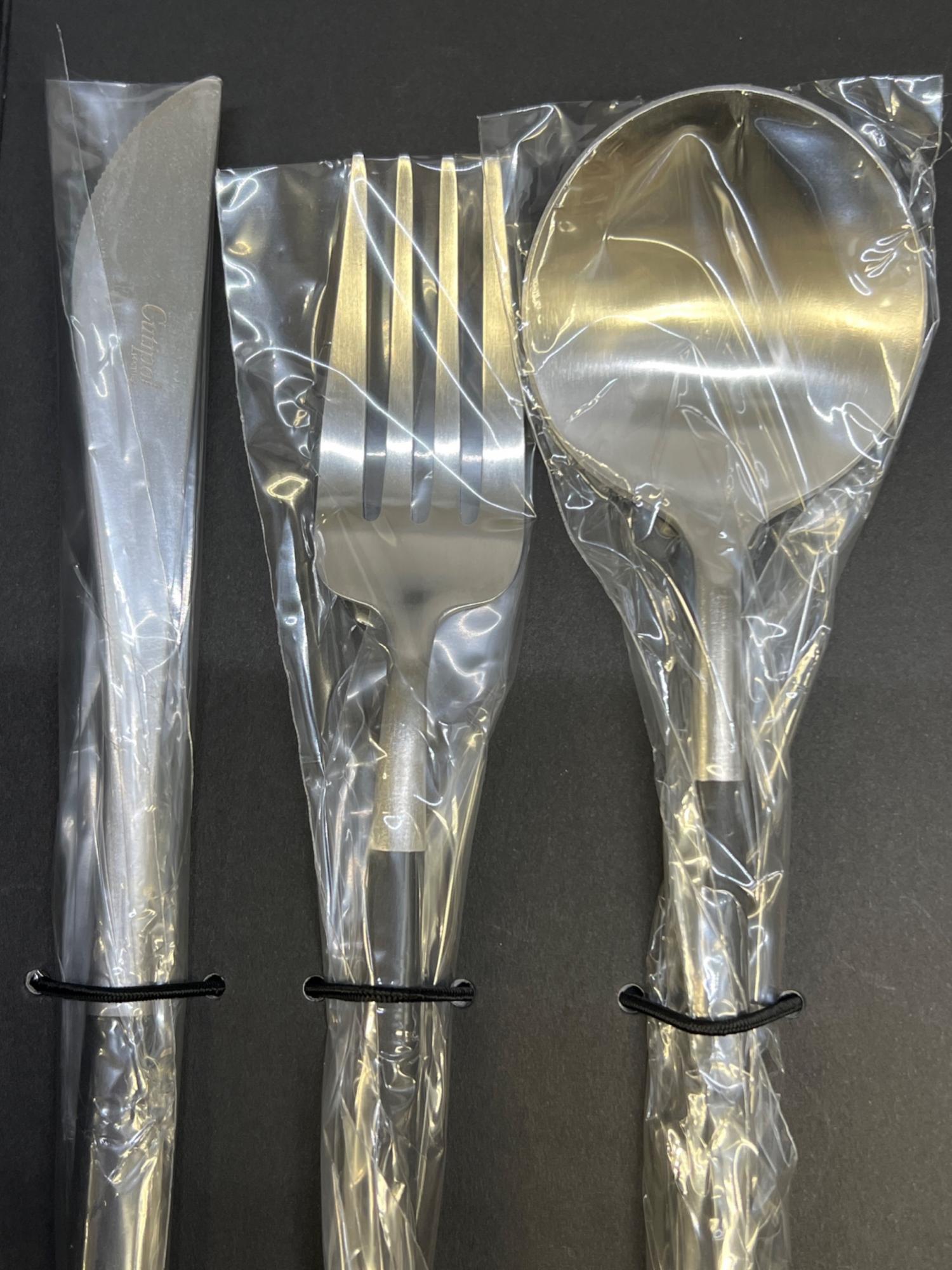 【新品未使用】Cutipol カトラリー Cutipol（クチポール） カトラリーレスト シルバー Cutipol APT