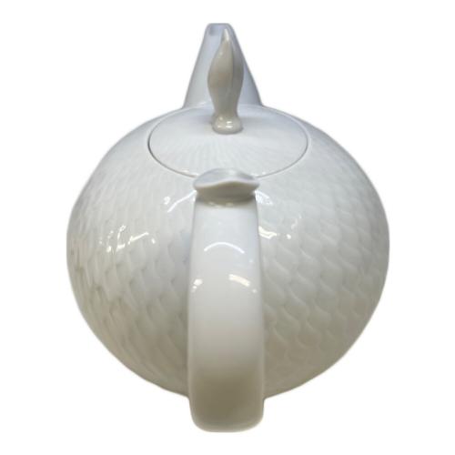 Meissen (マイセン) ティーポット 波の戯れホワイト