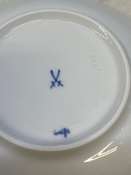 Meissen (マイセン) カップ&ソーサー ホワイトレリーフ