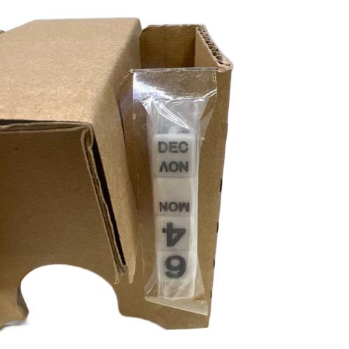 ドラえもん (ドラエモン) 万年カレンダー 土管に座って キャラクターグッズ