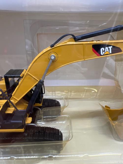 Cat (キャット) 1/50 CAT 336E H ハイブリッド ハイドロリック エクスカベーター ダイキャストカー